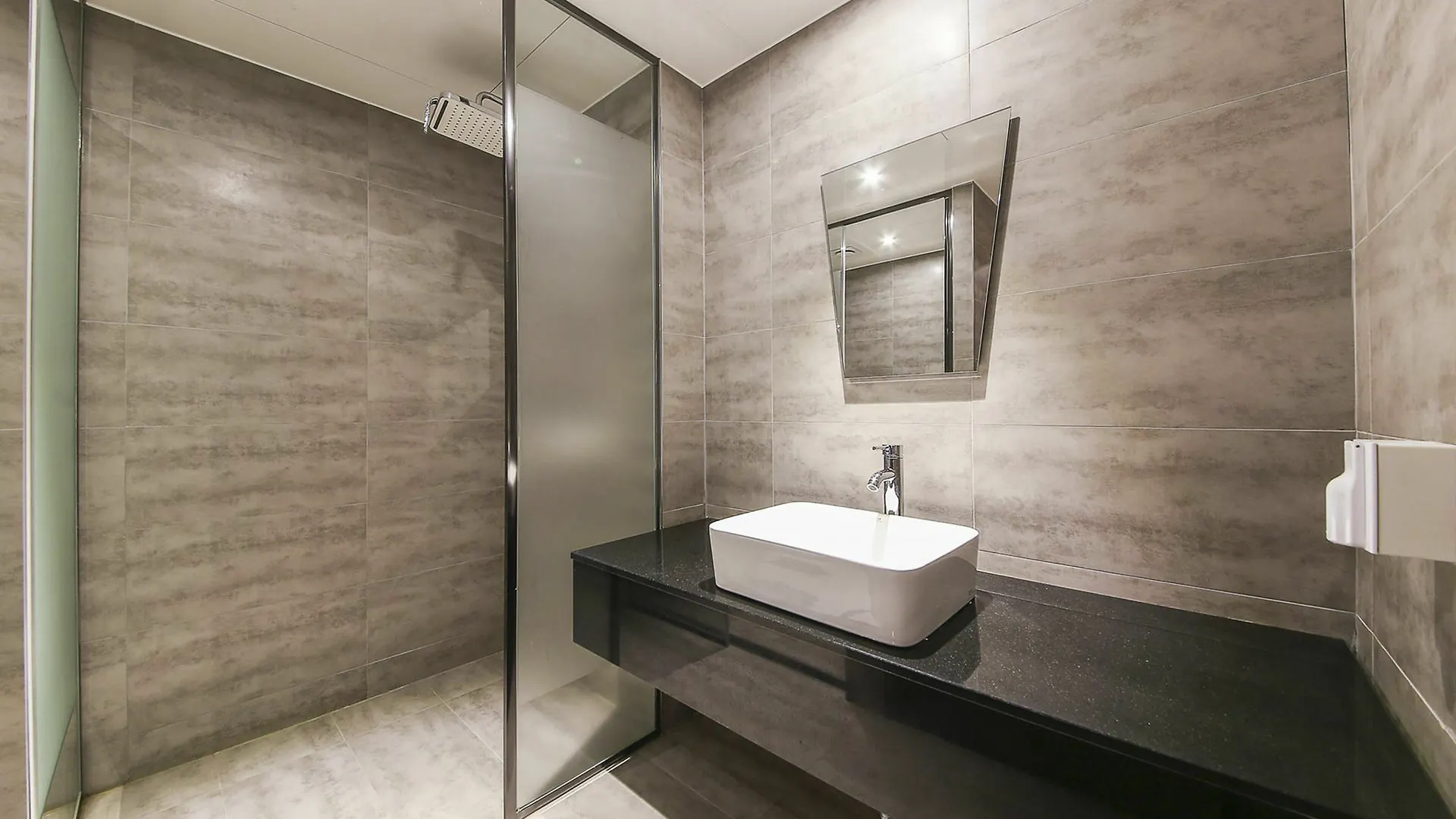 Bupyeong Zenith Hotel 2*, Bucheon